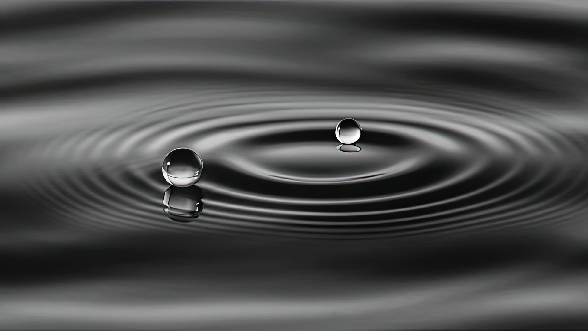 2 Drops Art Print | Fine Art Giclée Museum Quality | TotalUSAMagazine